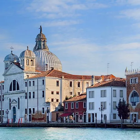 Charmsuite Palladio