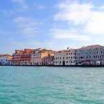 Διαμέρισμα Charmsuite Palladio