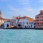 Charmsuite Palladio Διαμέρισμα *