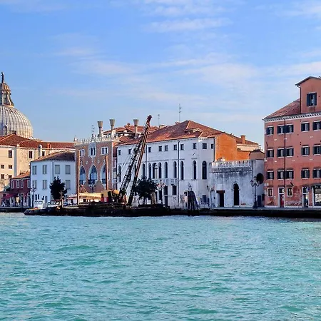 Charmsuite Palladio Lejlighed *